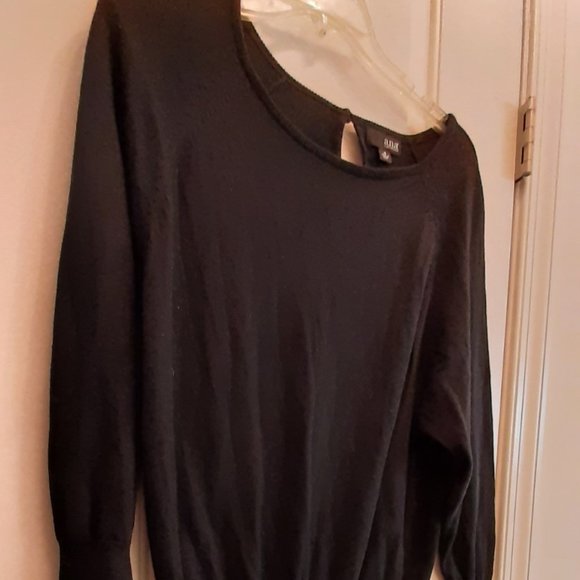 ANA Sz M figure flattering long sleeve Tunic Sweater - Picture 1 of 5
